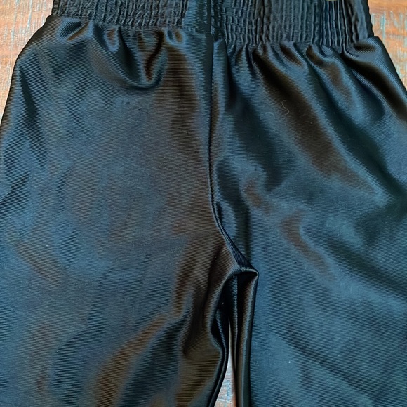 4 pairs of shorts! - Picture 12 of 13